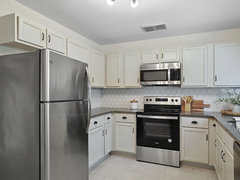 1218 Sunset Dr — Photo 22