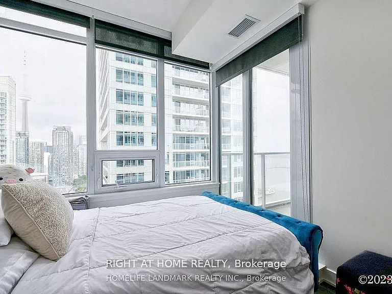 19 Bathurst St #3309 — Photo 14