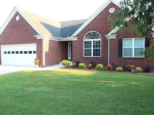135 Valley Brook Dr, Covington, GA 30016