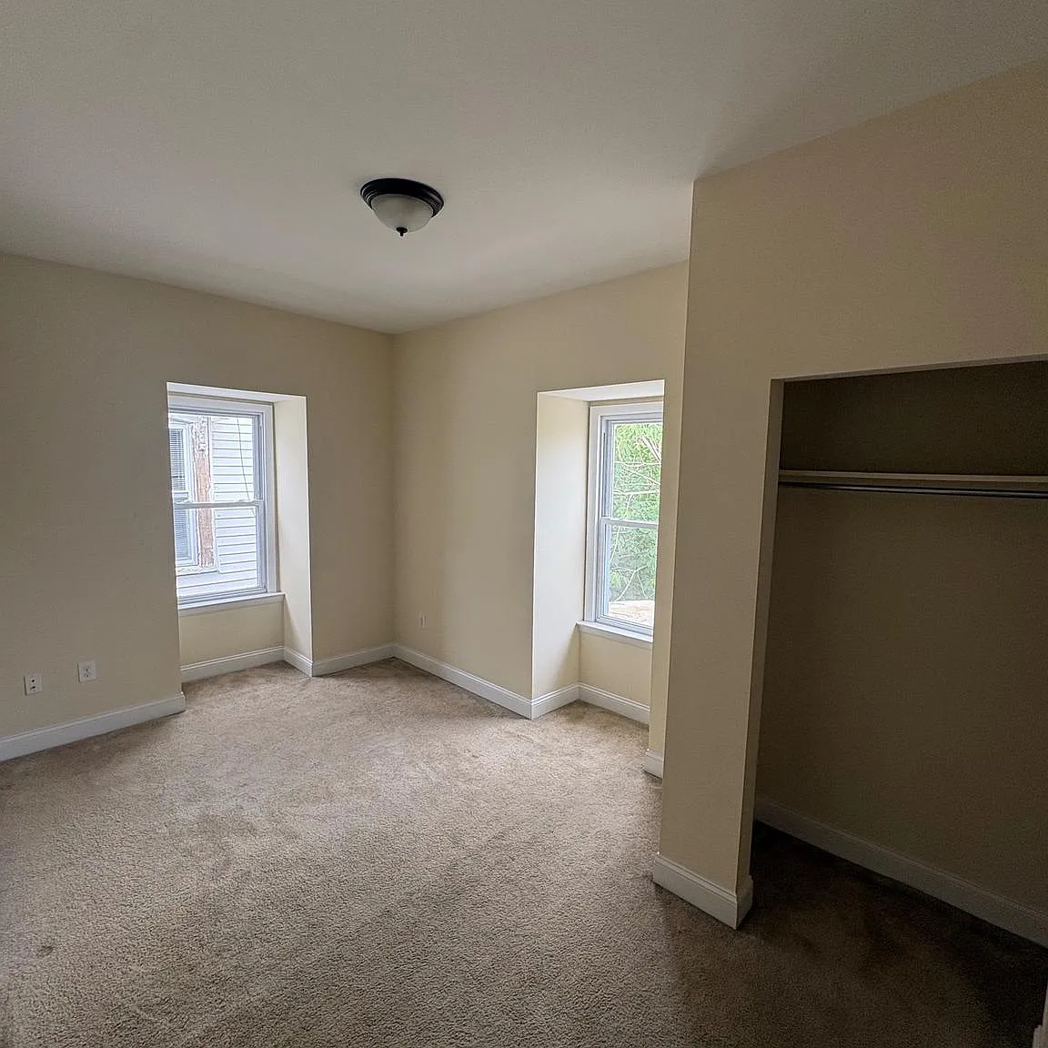 3 bed, 3348 sqft, $1,725 — Photo 4