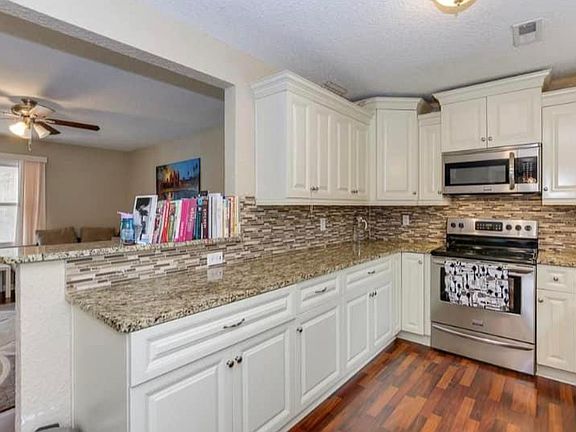 2nd image of 4625 Camellia Dr
