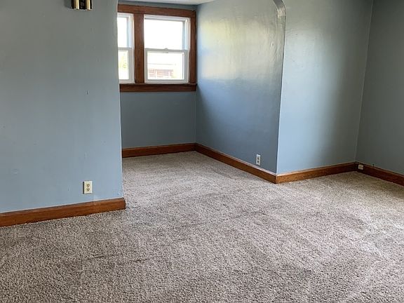 2nd image of 1105 E Memorial Dr #1107-1109