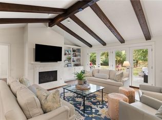 133 Dunbarton Dr, Saint Simons Island, GA 31522