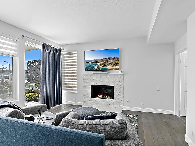 75 Palm Beach Ct — Photo 13