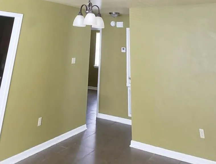 288 Meadows Dr — Photo 8