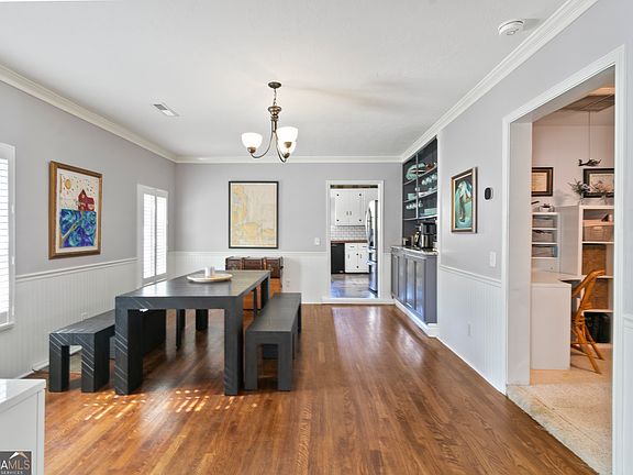 2nd image of 61 Clark St