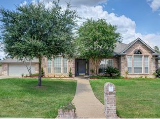 715 Berry Crk, College Station, TX 77845
