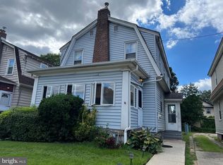 208 E Avon Rd, Brookhaven, PA 19015