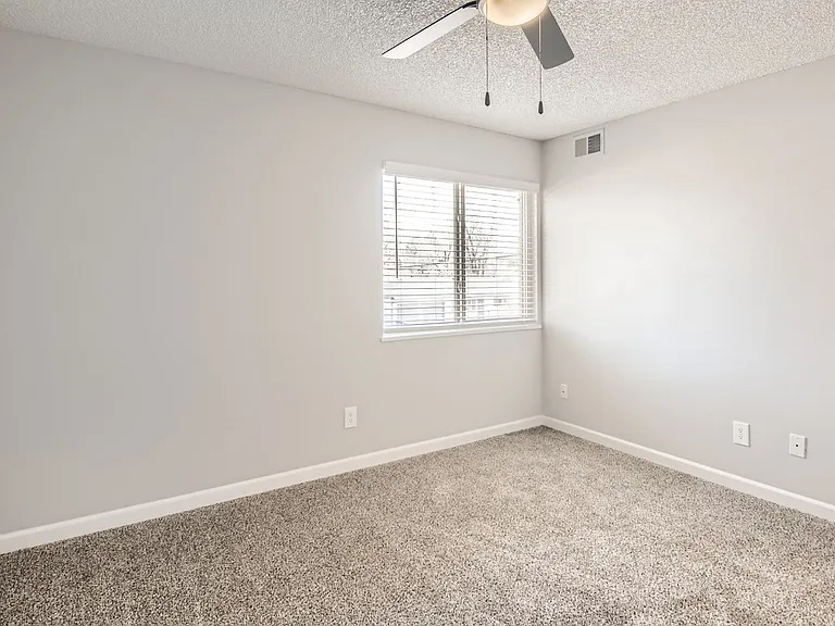 2102 Carmel Dr #206 — Photo 8