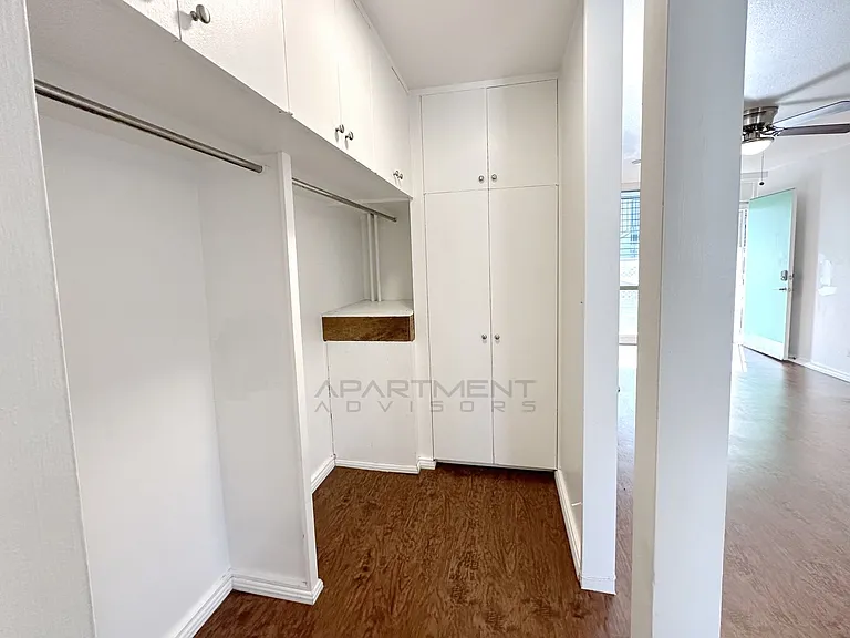 3340 Campbell Ave — Photo 5