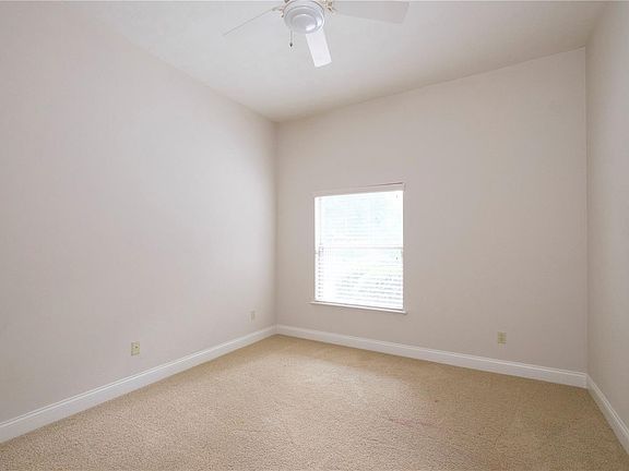 5th image of 5727 NW 50th Pl
