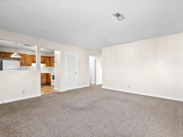 Waters Edge Drive -1891