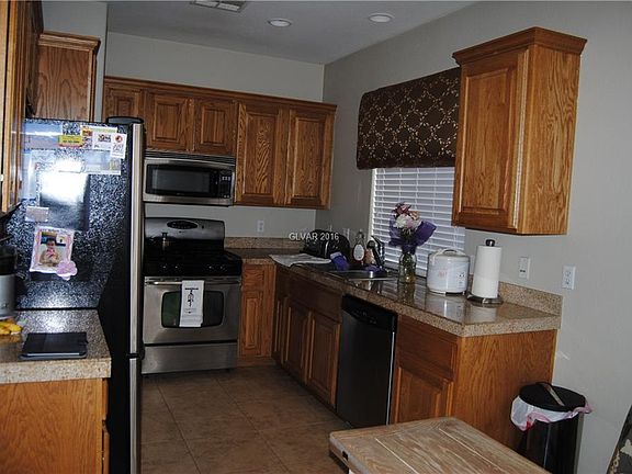 3rd image of 1708 Summer Blush Ave