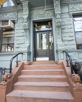 Rented by Maz Group NY | media 17