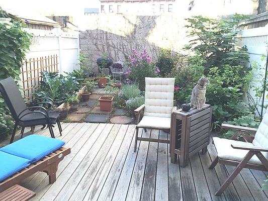 Rented by D'Andrea Craig Realty | media 16