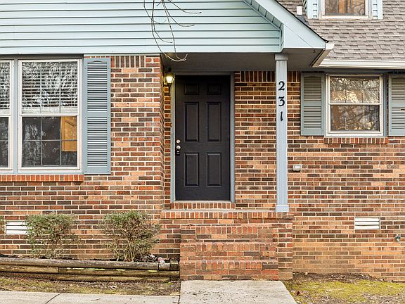 4th image of 231 Millstone Cir