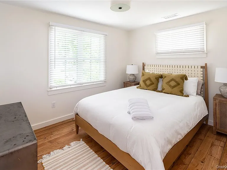 24 Cove Rd — Photo 18