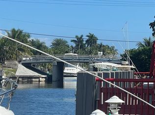 2811 NE 51st Street #6, Fort Lauderdale, FL 33308