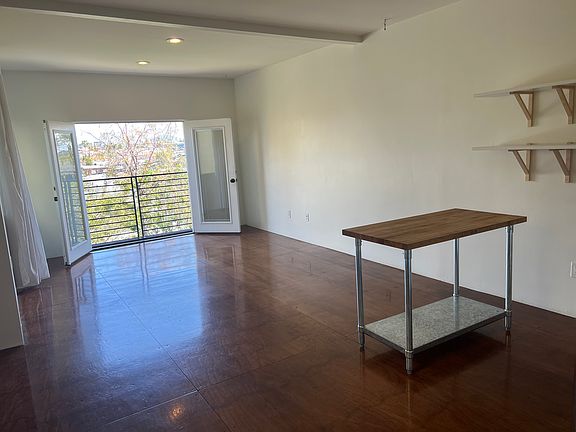 4th image of 3977 Georgia St APT 6