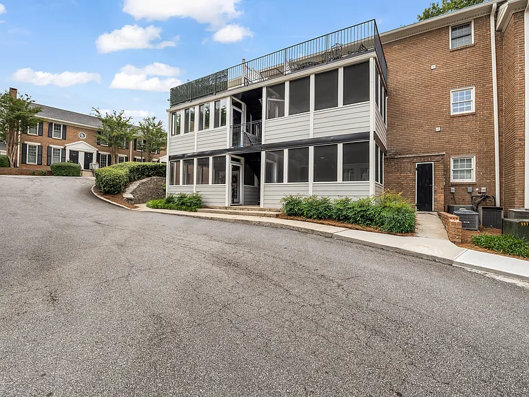 1101 Collier Rd NW #U1 — Photo 26