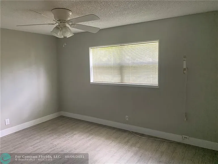 430 SE 2nd Ave #3E — Photo 32