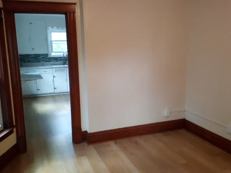 548 10th St #2 — Photo 28