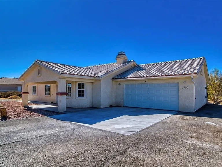 3790 Vanguard Ave — Photo 5