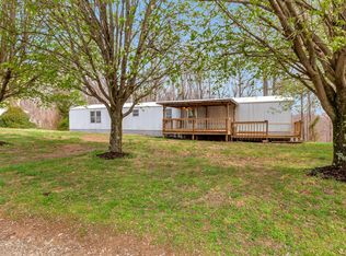 525 Countrywood Ln, Gainesboro, TN 38562