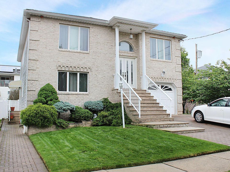 2nd image of 117 Everett Ave