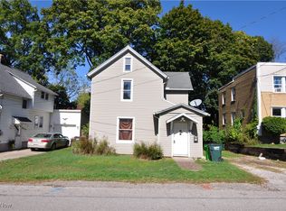 217 W Summit St, Barberton, OH 44203