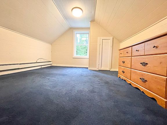 5th image of 147 Carley Ave #2F