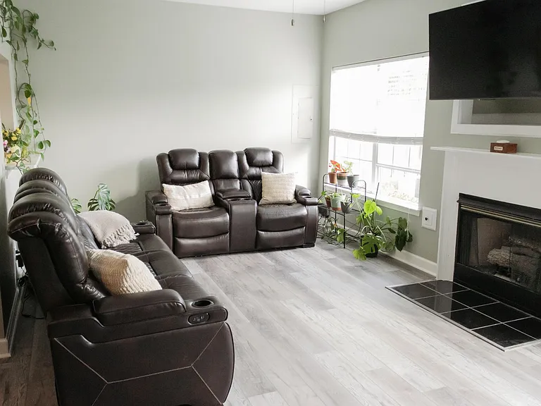 2409 Dillingham Rd — Photo 4