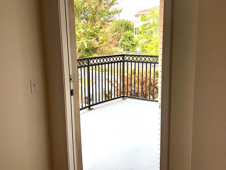 665 Tennessee St #202 — Photo 31