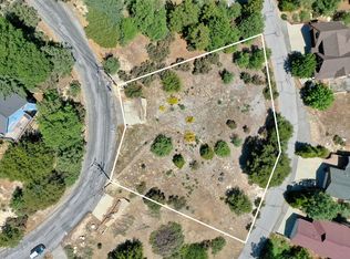 955 Sonoma Dr, Lake Arrowhead, CA 92352