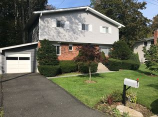 3 Stonewall Cir, White Plains, NY 10607