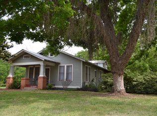 403 E 6th St, Yorktown, TX 78164