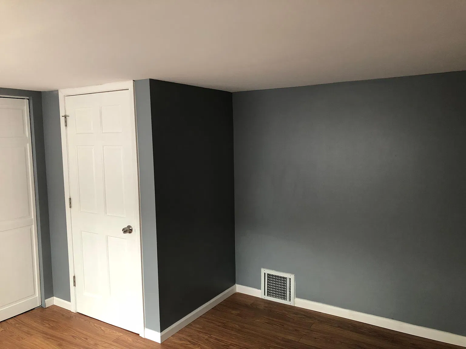 11649 S Troy Dr — Photo 4