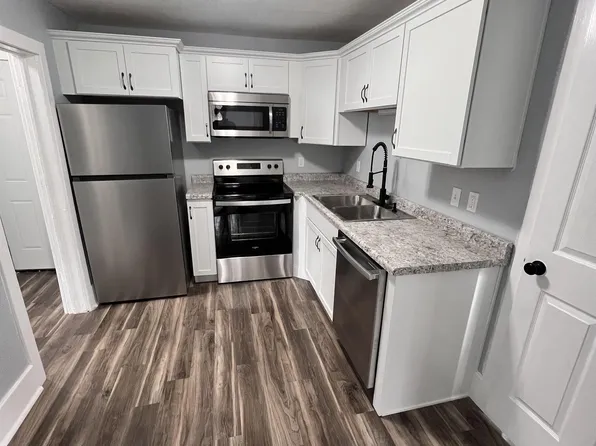 417 S Sheldon St #2, Charlotte, MI 48813