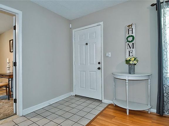 2nd image of 1512 Eagleton Ln