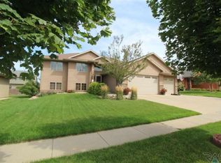 4108 W 90th St, Sioux Falls, SD 57108