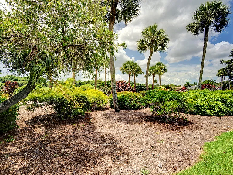 10252 Shireoaks Ln — Photo 44