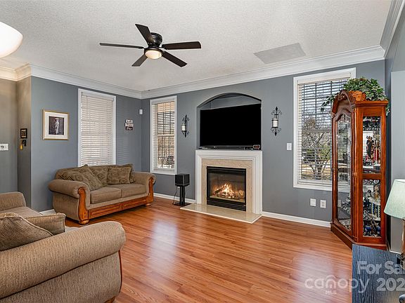 5th image of 2388 Osprey Ct