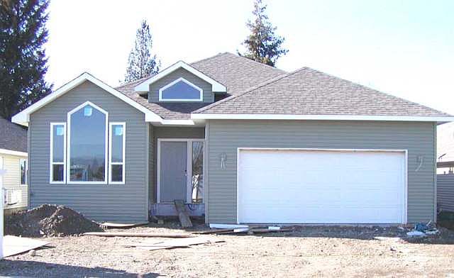 1st image of 607 N Willow Crst