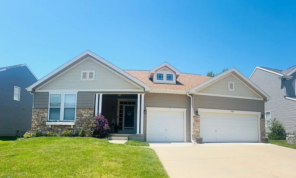 4 bed, 3300 sqft, $3,000 — Photo 1