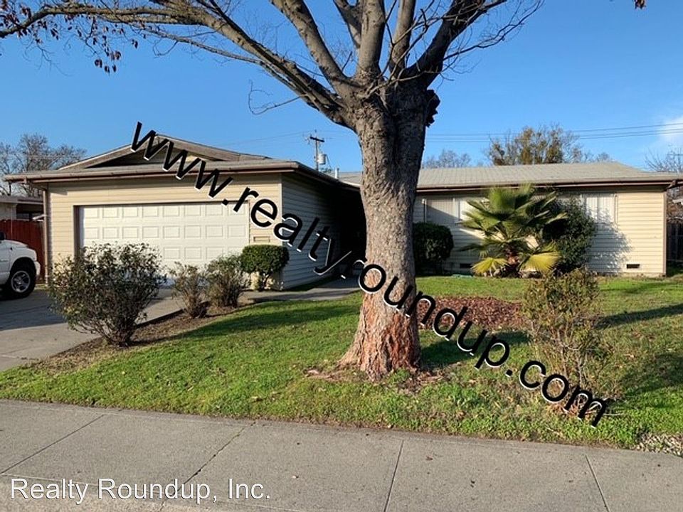 1st image of 309 Cordova Ln