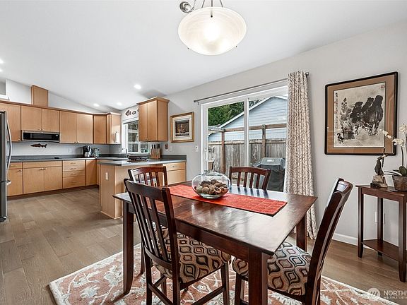3rd image of 10149 Albany Park Lane SW