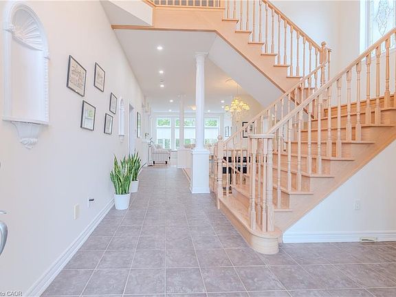 5th image of 79 Moorland Cres