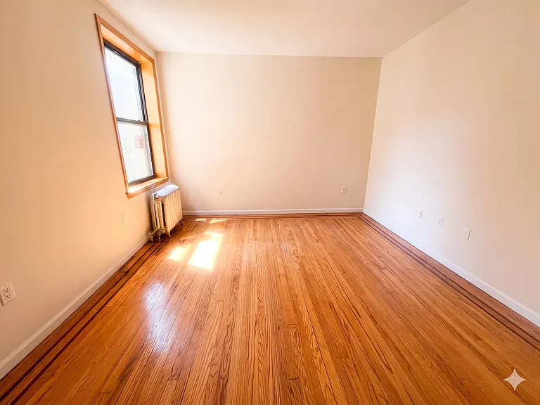 27-08 39th Ave #3B — Photo 9