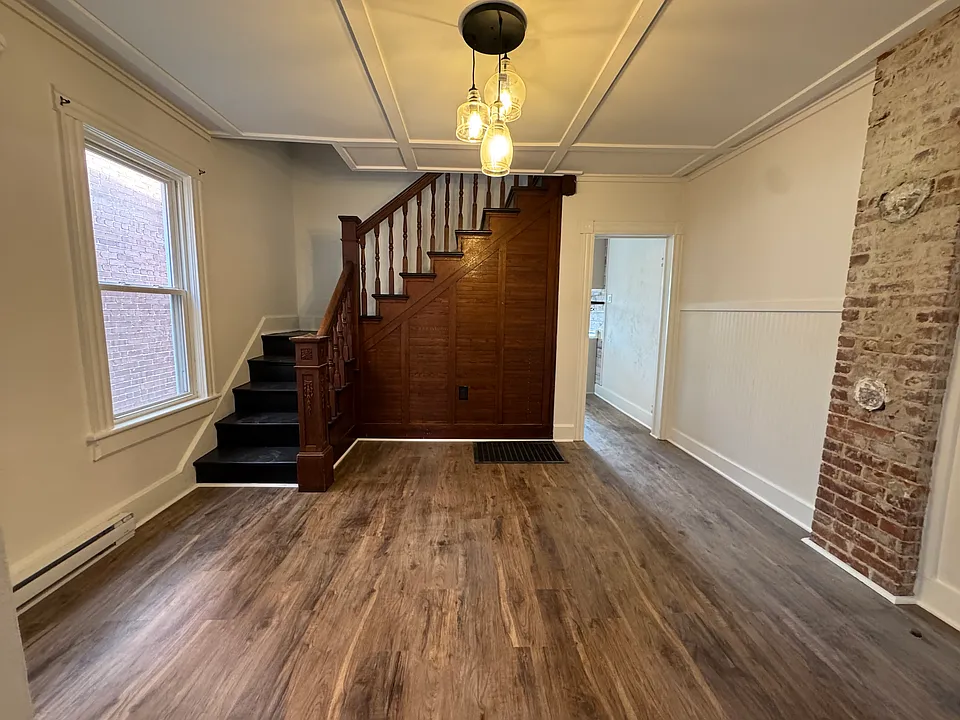 620 Fairview Ave