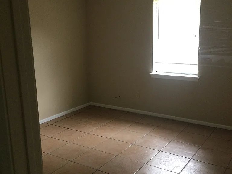 4003 Walnut St — Photo 8